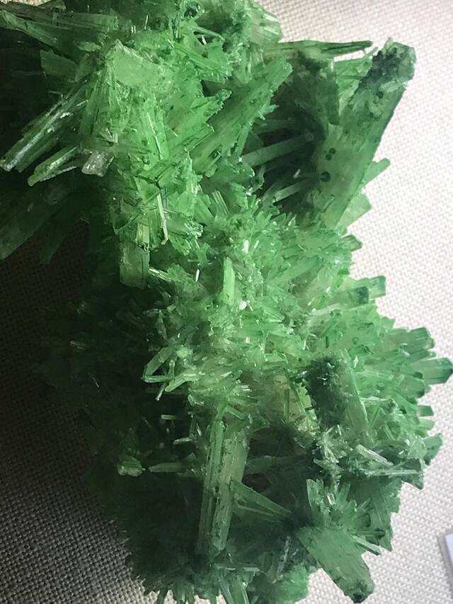 An unusual green crystalline mineral